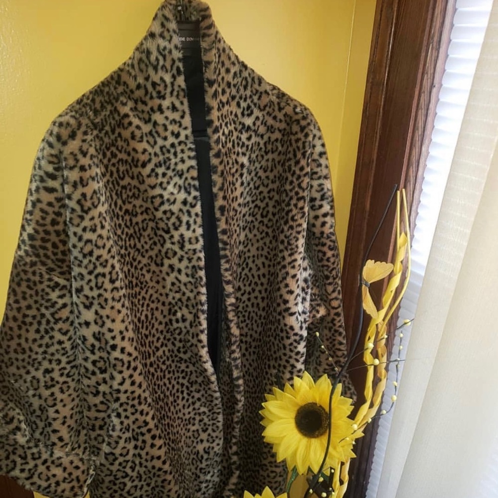 Reversible leopard coat size Large